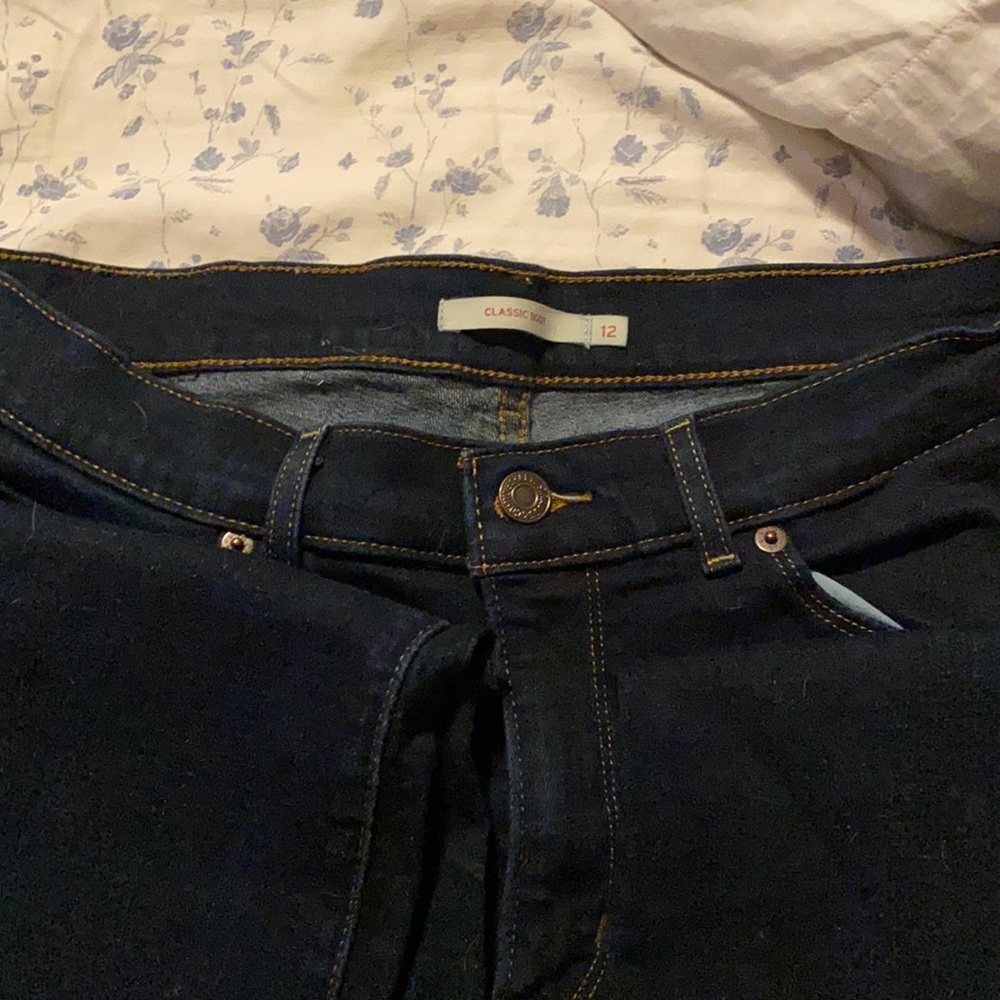 Dark blue Levi classic boot jeans size 12